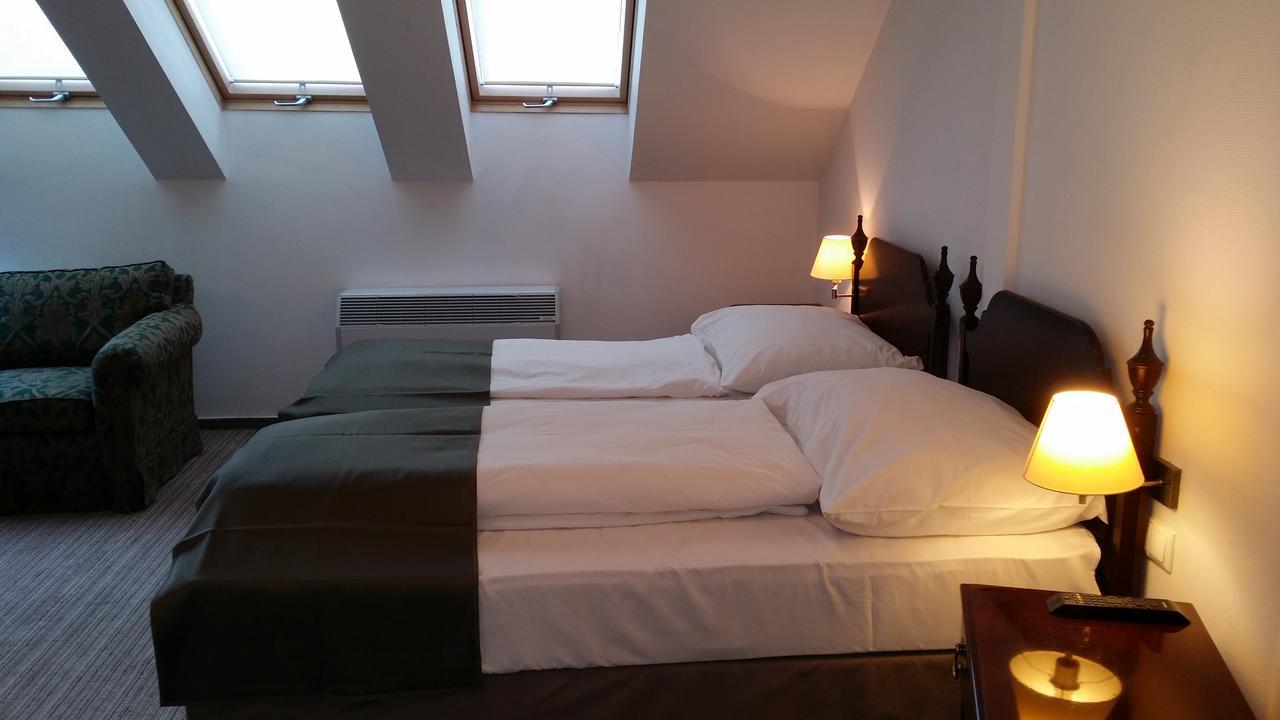 Opera Loft Rooms And Apartments Budapest Exterior photo